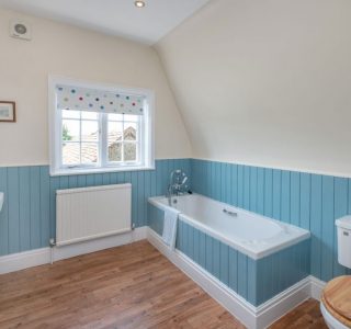 Shalfleet Farmhouse Bathroom 2